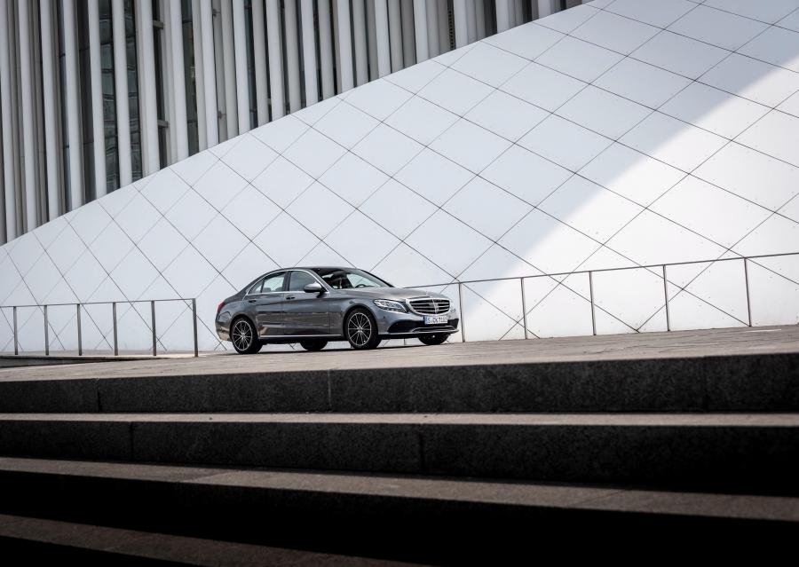  Mercedes-Benz C200 (W205) 2018 года  (WW) (фото 21 из 34)